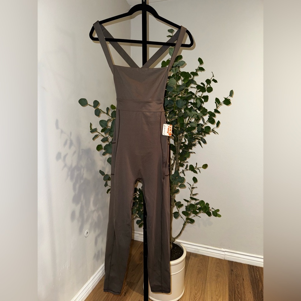 FREE PEOPLE JUMPSUIT - WITH POCKETS - CHARCOAL BROWN - SMALL